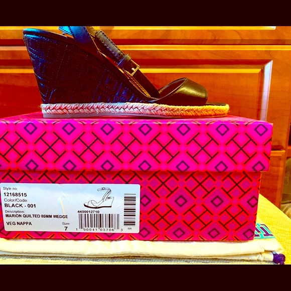 Tory Burch Marion Quilted Black Wedge - Picture 3 of 5